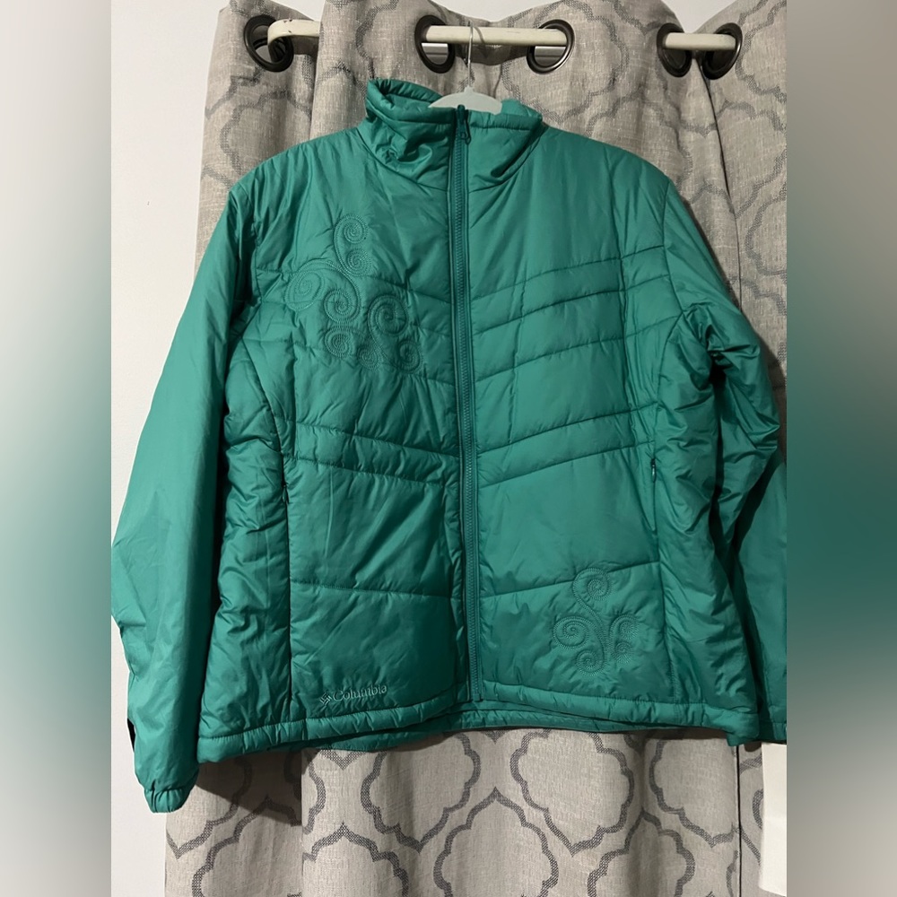 Columbia women’s turquoise jacket Puffer down NWT